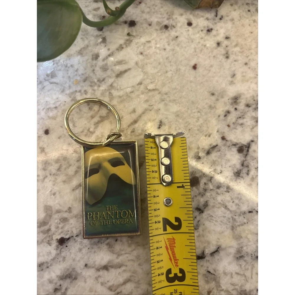 Andrew Lloyd Webber PHANTOM OF THE OPERA‎ C1986 Broadway Lacquered Key Chain